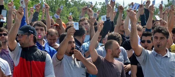 Kocaeli'deki otomotiv işçilerinin eylemi - Sputnik Türkiye