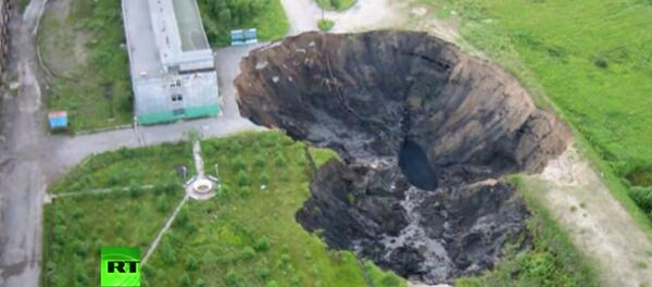 Perm ve Sibirya'da esrarengiz dev çukurlar - Sputnik Türkiye