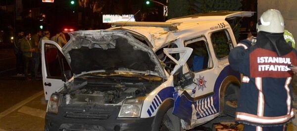 İstanbul polis trafik kazası - Sputnik Türkiye