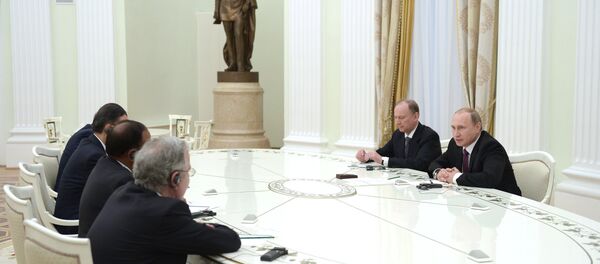 Rusya Devlet Başkanı Vladimir Putin, BRICS ülkelerinin Güvenlik Konseyi başkanlarıyla bir araya geldi. - Sputnik Türkiye