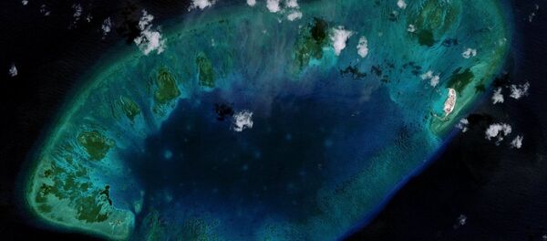 Güney Çin Denizi'nde yapay ada Güney Çin Denizi'nde yapay ada - Sputnik Türkiye