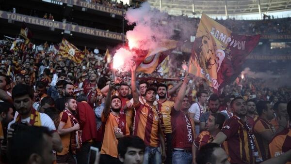 Galatasaray şampiyonluğunu kutluyor - Sputnik Türkiye