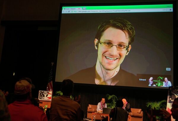 Edward Snowden - Sputnik Türkiye