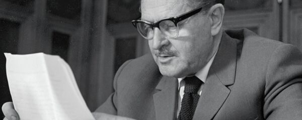 Nazim Hikmet - Sputnik Türkiye