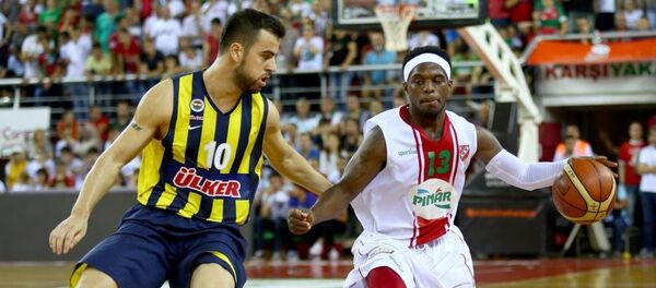 Pınar Karşıyaka ile Fenerbahçe Ülker - Sputnik Türkiye