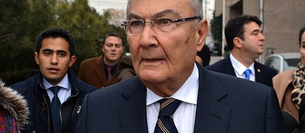 Deniz Baykal - Sputnik Türkiye