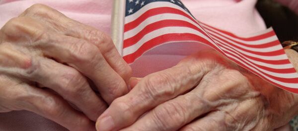 ABD bayrak, yaşlı ABD bayrak, yaşlı - Sputnik Türkiye