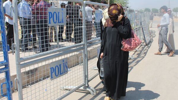 Türkiye'ye sığınan Suriyeliler Türkiye'ye sığınan Suriyeliler - Sputnik Türkiye