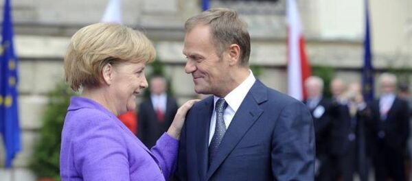 Almanya Başbakanı Angela Merkel ile Avrupa Konseyi Başkanı Donald Tusk. - Sputnik Türkiye