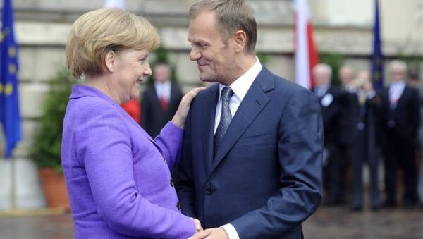Almanya Başbakanı Angela Merkel ile Avrupa Konseyi Başkanı Donald Tusk. - Sputnik Türkiye