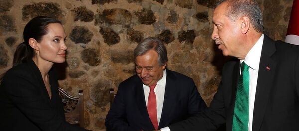 Angelina Jolie ve Recep Tayyip Erdoğan - Sputnik Türkiye