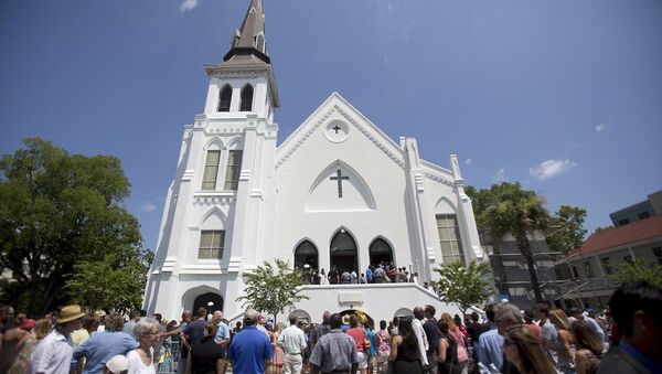 Charleston'da saldırıya uğrayan siyah kilisesinde ilk ayin - Sputnik Türkiye