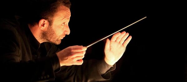 Orkestra şefi Rus Kiril Petrenko - Sputnik Türkiye