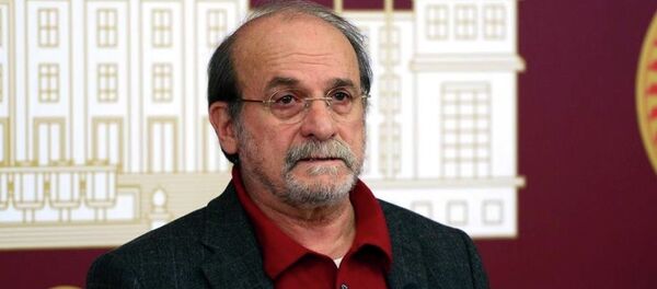 Ertuğrul Kürkçü - Sputnik Türkiye