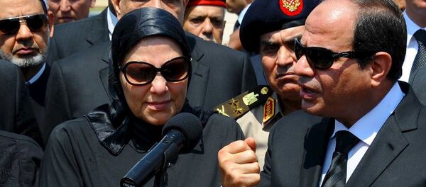 Mısır’da uğradığı suikast sonucunda hayatını kaybeden Başsavcı Hişam Bereket toprağa verildi. - Sputnik Türkiye