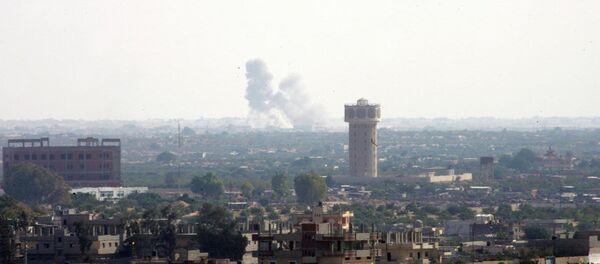 Mısır'ın Sina Yarımadası'na bağlı Refah kentinde Mısır askeri ile silahlı gruplar arasında çatışma çıktı. - Sputnik Türkiye