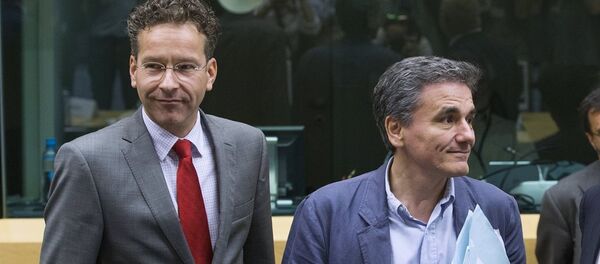 Yunanistan Maliye Bakanı Euclid Çakalotos Euro Grubu Başkanı Jeroen Dijsselbloem Yunanistan Maliye Bakanı Euclid Çakalotos Euro Grubu Başkanı Jeroen Dijsselbloem - Sputnik Türkiye