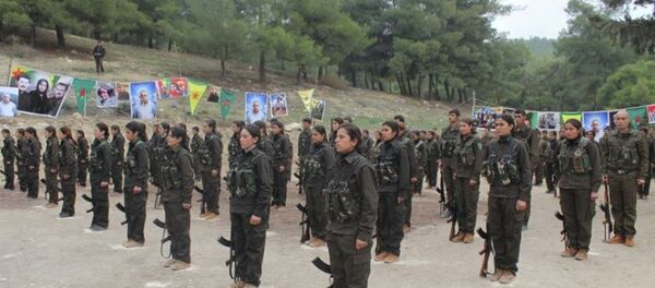 Afrin'deki YPG güçleri Afrin'deki YPG güçleri - Sputnik Türkiye
