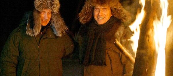 Rusya Devlet Başkanı Vladimir Putin- Eski İtalya Başbakanı Silvio Berlusconi - Sputnik Türkiye