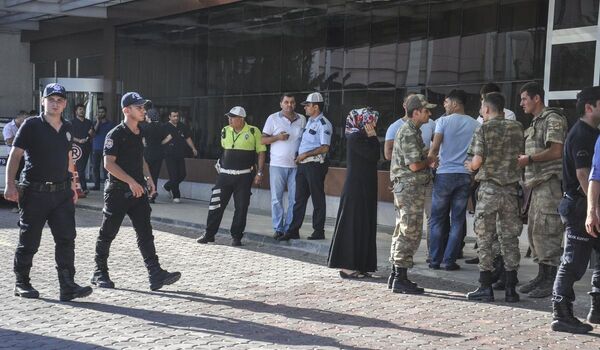 Kilis'te yaralanan askerler, Kilis Devlet Hastanesi'ne kaldırıldı - Sputnik Türkiye