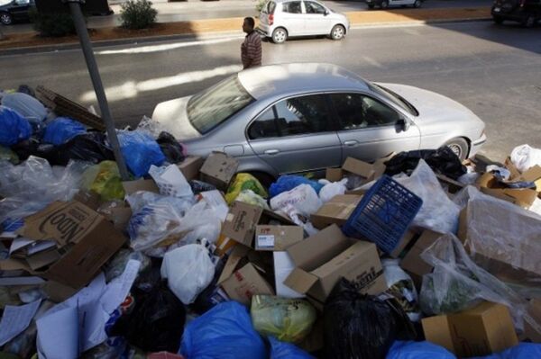 Beyrut sokaklarında çöp yığınları oluştu - Sputnik Türkiye