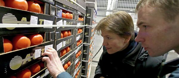 Kaliningrad'da bir sebze pazarı - Sputnik Türkiye