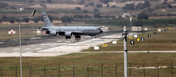 İncirlik'te hava hareketliliği - Sputnik Türkiye