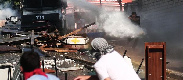 Gazi mahallesinde polis müdahalesi - Sputnik Türkiye