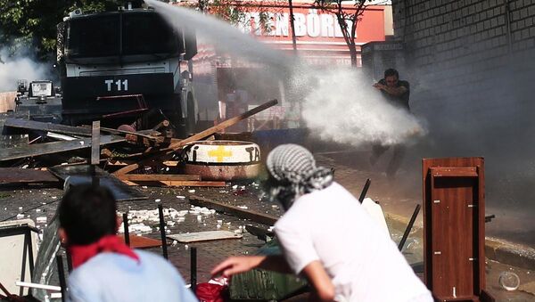Gazi mahallesinde polis müdahalesi - Sputnik Türkiye