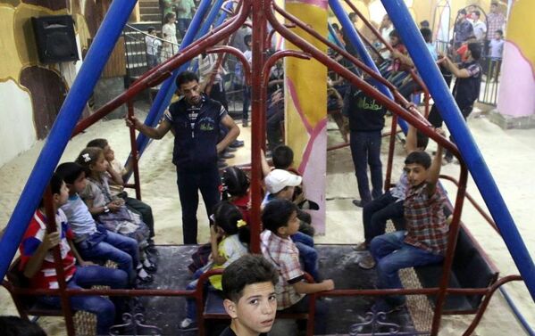 Suriye'de yeraltı çocuk parkı - Sputnik Türkiye