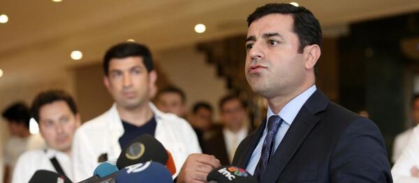 HDP Eş Genel Başkanı Selahattin Demirtaş - Sputnik Türkiye