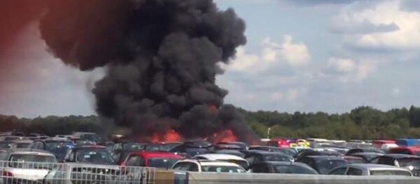 İngiltere'de araba pazarına uçak düştü İngiltere'de araba pazarına uçak düştü - Sputnik Türkiye