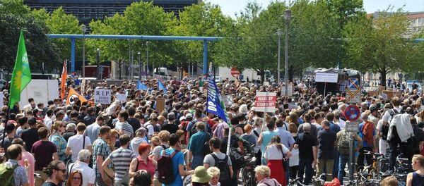 Almanya'da basın özgürlüğüne destek yürüyüşü - Sputnik Türkiye
