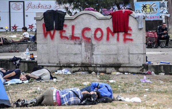 Balkanlar'ın büyüyen sorunu: Kaçak göçmenler - Sputnik Türkiye