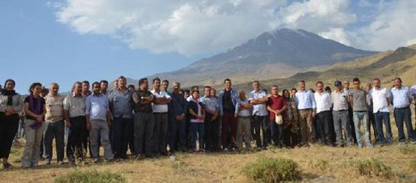 Ağrı Dağı’nda canlı kalkan eylemi - Sputnik Türkiye