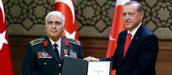 Orgeneral Necdet Özel'e şeref madalyası - Sputnik Türkiye