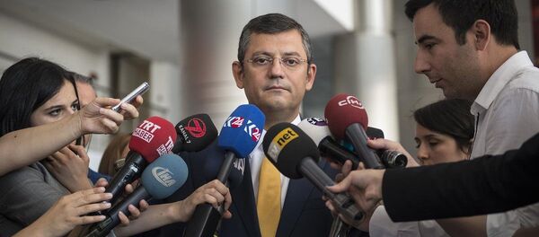 CHP Grup Başkan Vekili Özgür Özen - Sputnik Türkiye