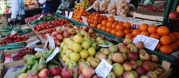 Rusya'da bir sebze pazarı - Sputnik Türkiye