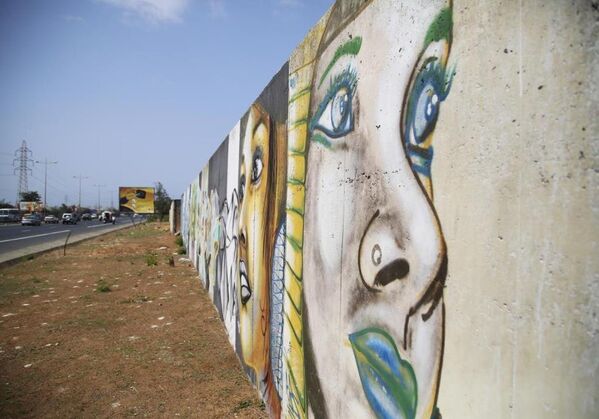 Afrika'da duvarlar grafitiyle ‘dile geliyor’ - Sputnik Türkiye