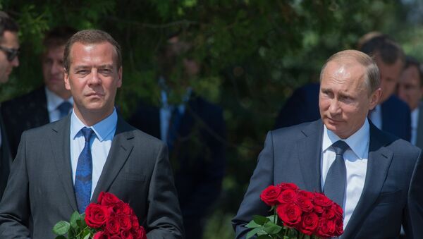Rusya Devlet Başkanı Vladimir Putin ve Başbakan Dmitriy Medvedev - Sputnik Türkiye