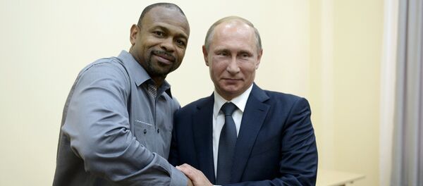 Rusya Devlet Başkanı Vladimir Putin- ABD'li boksör Roy Jones Jr. - Sputnik Türkiye