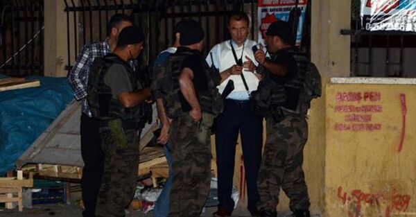 Ocaklar Mahallesi'ndeki 25 Aralık Polis Merkezi'ne kimliği belirlenemeyen kişiler tarafından uzun namlulu silahlarla ateş açıldı. - Sputnik Türkiye