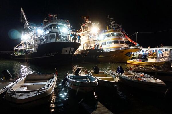 Balıkçılar ‘Vira Bismillah’ dedi - Sputnik Türkiye