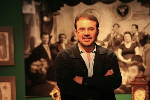 Nebil Özgentürk, 20 yıldır her birini sinema tadında işlediği bine yakın belgeseliyle, hem alanında yeri doldurulmaz bir noktaya ulaştı hem de toplumsal hafızamıza eşsiz katkılar sundu.  - Sputnik Türkiye