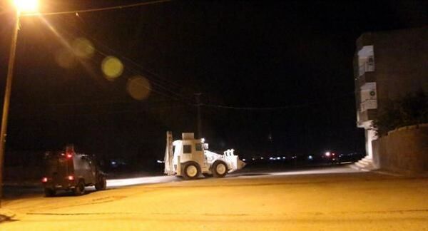 Polis, hendek kapatılan bölgede geniş güvenlik önlemleri aldı.  - Sputnik Türkiye