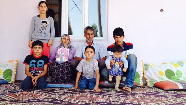 Asker Serter Taş'ın ailesi, bir an önce oğullarına kavuşmak istediklerini söyledi. - Sputnik Türkiye