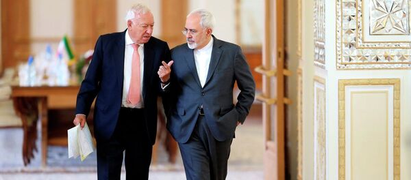 İspanya Dışişleri Bakanı Jose Manuel Garcia-Margallo- İran Dışişleri Bakanı Muhammed Cevad Zarif - Sputnik Türkiye
