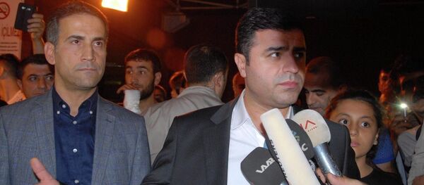 HDP Eş Genel Başkanı Selahattin Demirtaş - Sputnik Türkiye