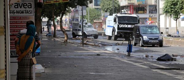 Sur ilçesindeki sokağa çıkma yasağı Sur ilçesindeki sokağa çıkma yasağı - Sputnik Türkiye