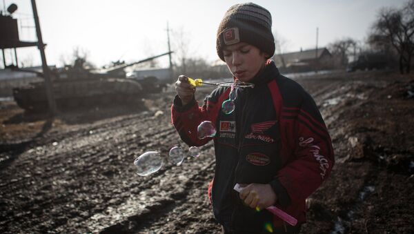 Donetsk'ten bir çocuk - Sputnik Türkiye